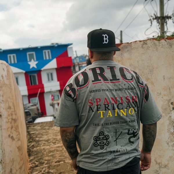 'BORICUA' Tee Concrete Grey