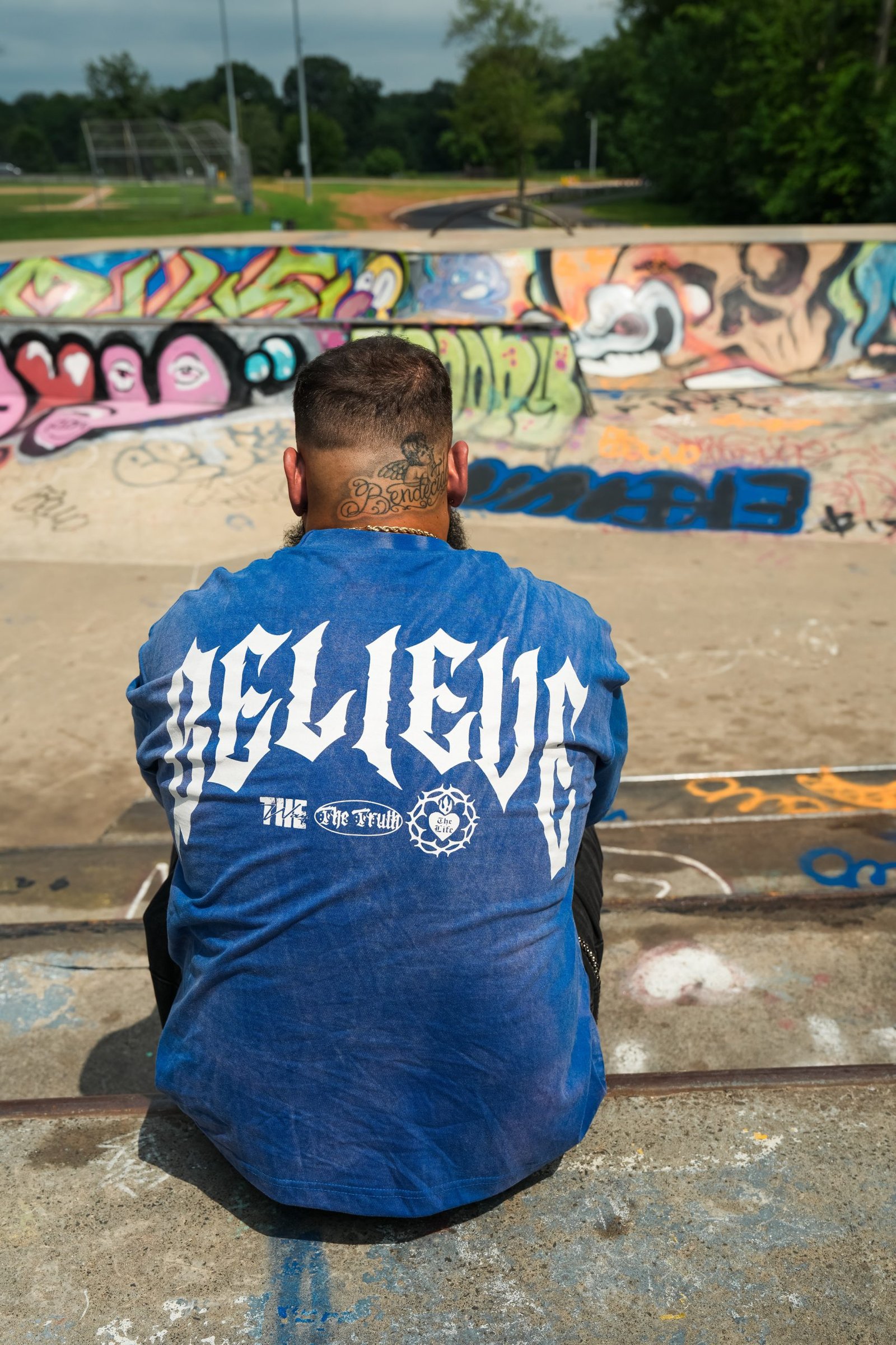 'LOVE IS PAIN' Tee Washed Royal Blue